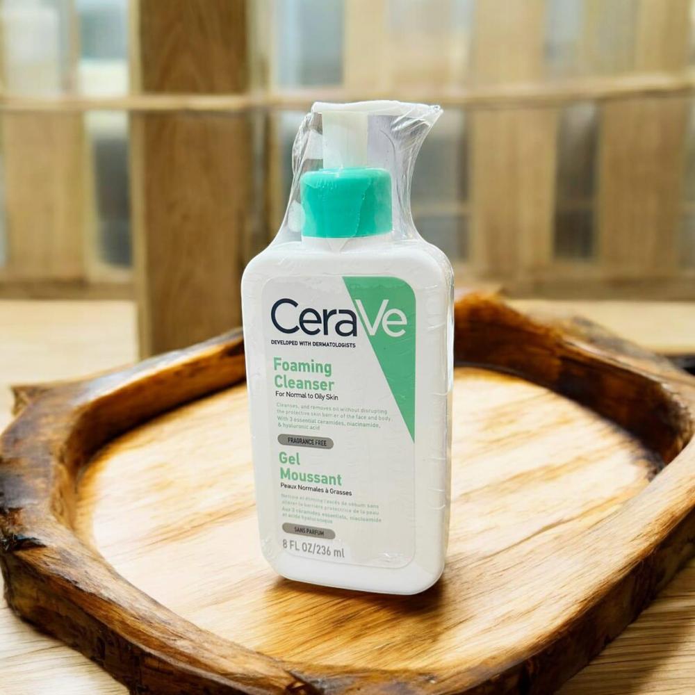 Fragrance-Free Hydrating Facial Cleanser 236ml