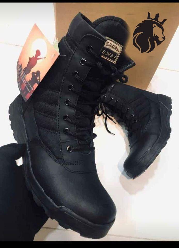 Men's Black Rubber Army Boots with Ankle Height & Durable Sole