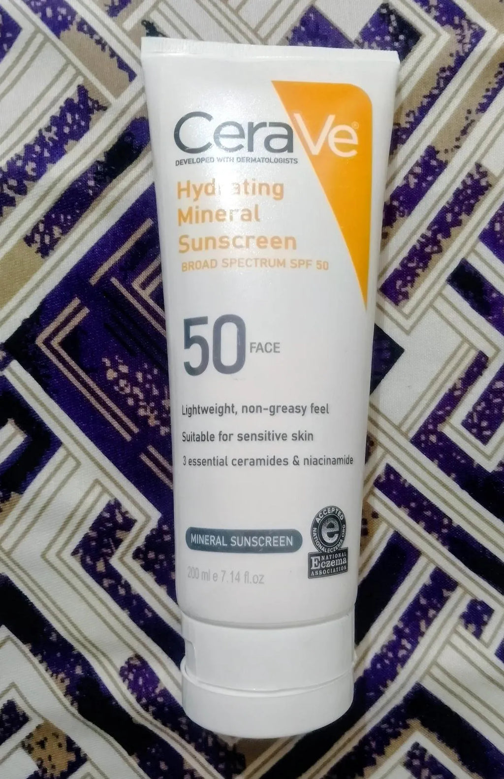 CeraVe UV Protectant Sunblock 200ml Non-Greasy SPF 50